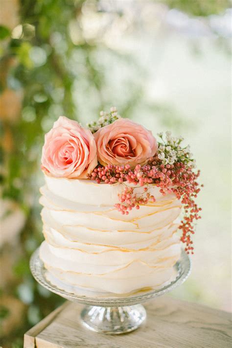 Hi, i'm dawn and i have the most amazing job, designing and baking wedding cakes. 30 WOW Wedding Cakes for 2015 | weddingsonline