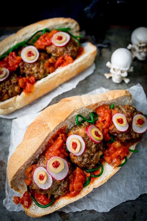 30 Spooky Halloween Dinner Ideas Best Recipes For Halloween Dishes