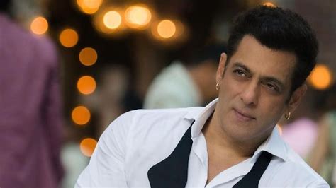 Salman Khan Looks Oh So Handsome In New Stills From Kisi Ka Bhai Kisi Ki Jaan Shoot India Today