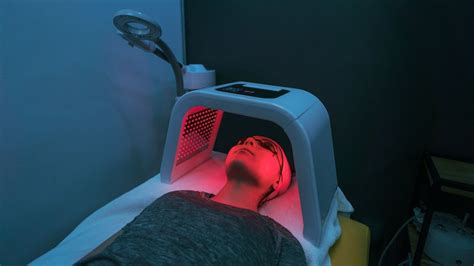 The Benefits Of Red Light Therapy Photobiomodulation Fitness Levelss