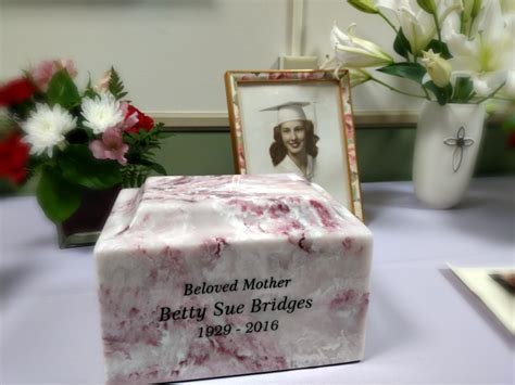 Photos Of Betty Sue White Bridges Find A Grave Memorial Grave