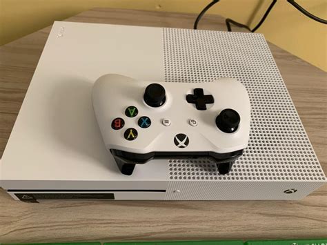 Console Xbox One S 1tb Branco Microsoft Com 3 Jogos R 1 310 00 Em