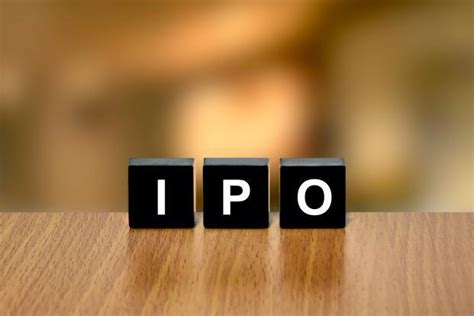 Live amc entertainment stock price: Reliance Nippon Life AMC IPO subscribed 81.45 times on last day - Livemint