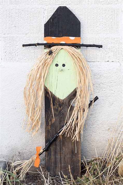 25 Best Scrap Wood Halloween Signs To Diy Of Life And Lisa