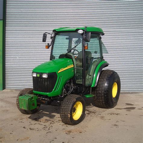 John Deere 4720 Compact Tractor Grassform