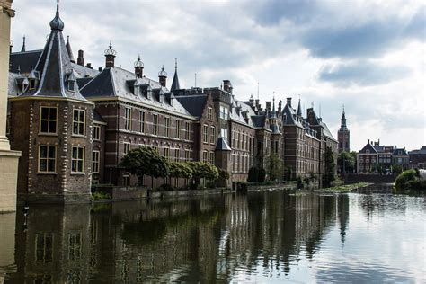 S Gravenhage De Stad Om Nu Heen Te Verhuizen Oldtimers Leudal