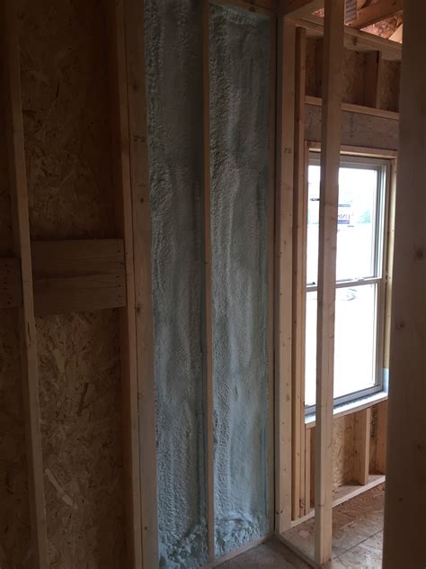 This Builder Installs Spray Foam In Exterior Wall Cavities Where Tubs
