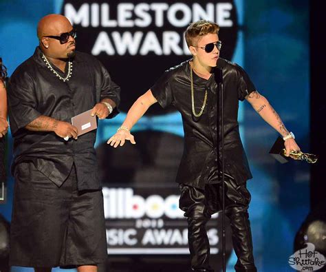 Justin Bieber Speech At Billboard Awards 2013 Watch Total Douche