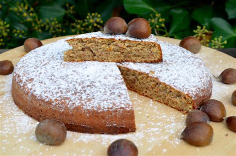 Gib auf jedes küchlein etwas frosting. Torta di Castagne | Kuchen, Backen
