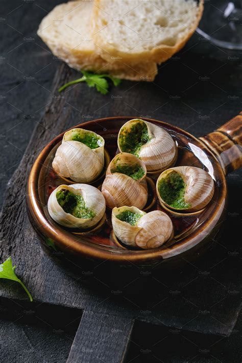 Ready to eat Escargots de Bourgogne snails | High-Quality Food Images ...