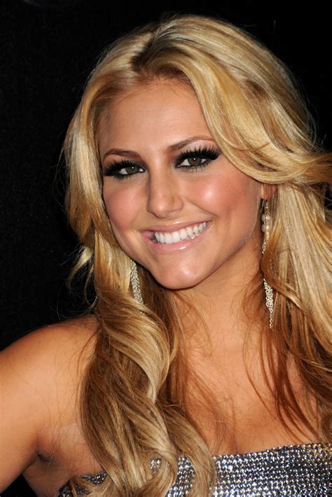 Hot Girls Of World Cassie Scerbo Hair Style