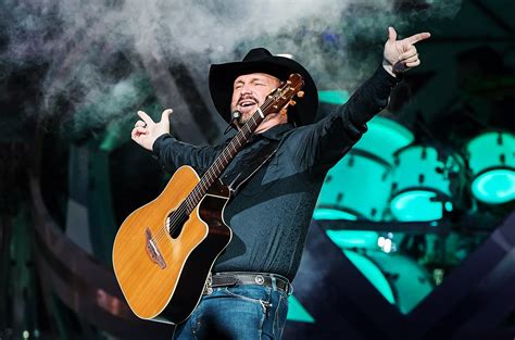 Garth Brooks 35 Top 10 Country Airplay Hits From The Dance