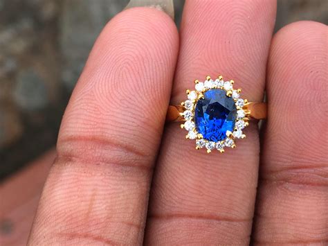 Blue Sapphire Engagement Rings Meaning5 Amazing Ring Designs