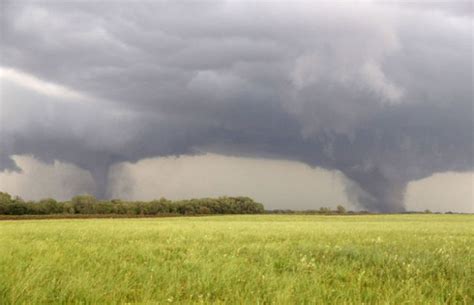 Devastating Nebraska Tornadoes Leave One Dead Dozens Injured Complex