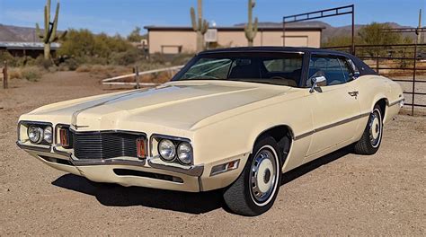 Imperfect 1970 Ford Thunderbird Looks Like The Start Of An Incredible