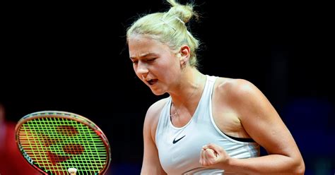 Teenager Marta Kostyuk Celebrates Wimbledon Qualifying Win With Backflip