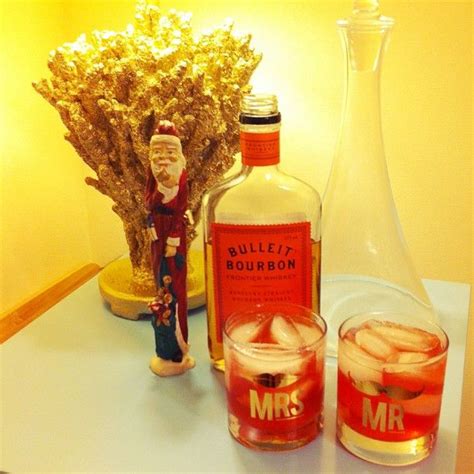 Splash of lemon juice, freshly squeezed. Christmas cocktails. | Christmas cocktails, Bulleit ...