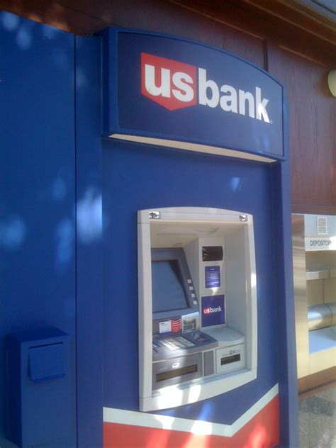 Sign on to cibc online banking. US Bank in Larchmont Village - with ATM