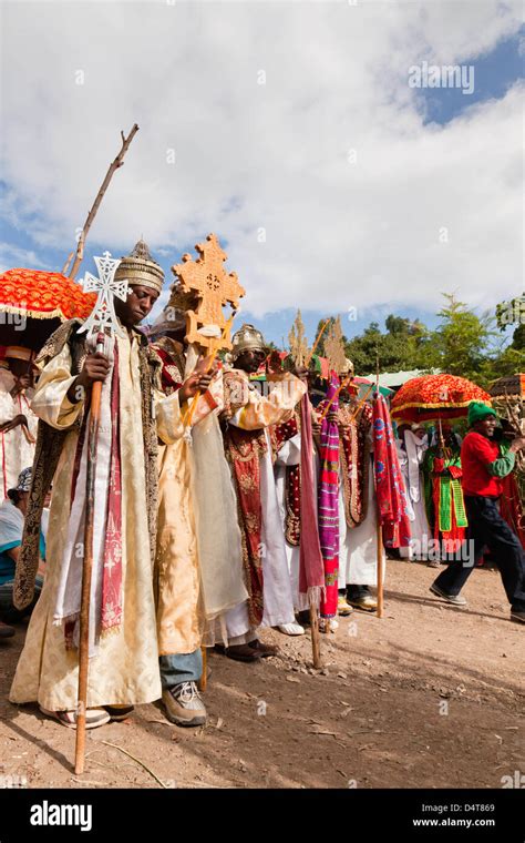 Meskel Ceremony In Lalibela Ethiopia Stock Photo Alamy