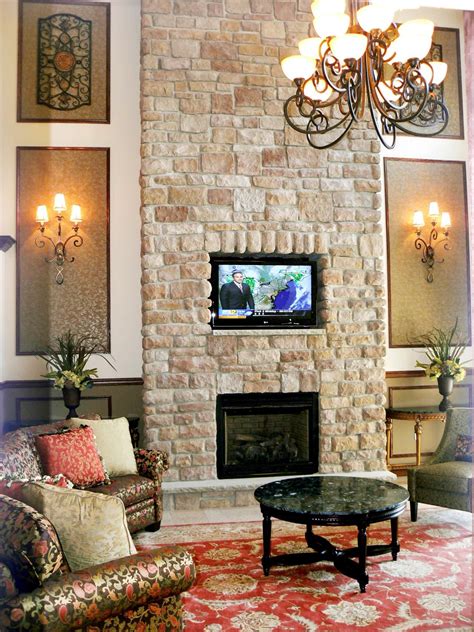 This Textured Stone Wall Is Centered In A Traditional