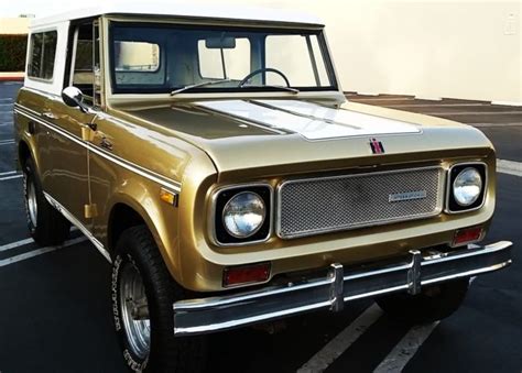Collectible Gold Sr2 Scout 800a New Paint V8 Automatic Inspired Ford