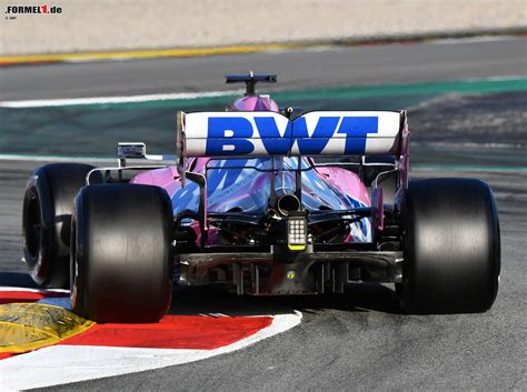 Mit der formel 1 2021 startet aston martin nicht nur als rennstall, sondern auch als steller des safety und medical car durch. Offiziell: Racing Point wird 2021 zum Aston-Martin ...