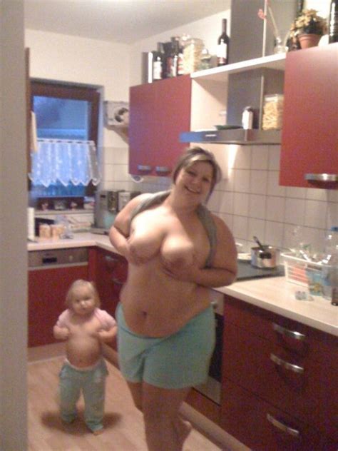 Nude Parenting