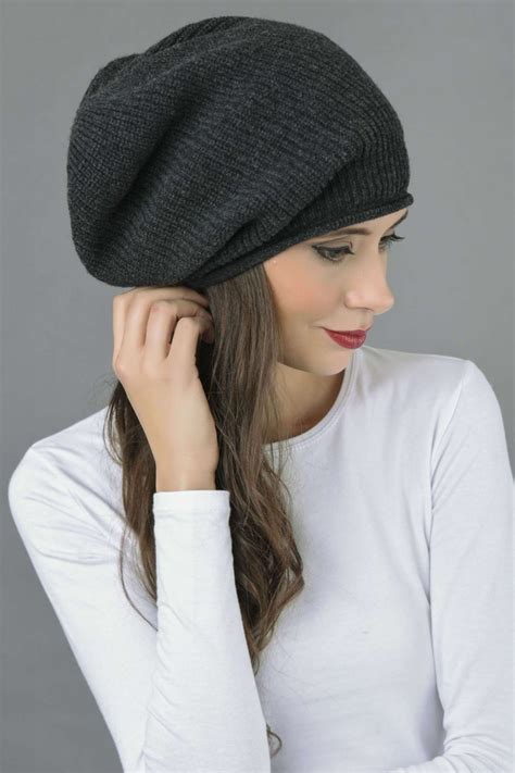 Pure Cashmere Ribbed Knitted Slouchy Beanie Hat in Charcoal Grey | Italy in Cashmere US