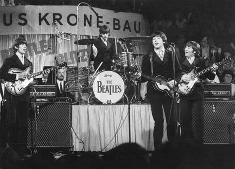 Photograph Beatles On The Stage Keystone Agency · Yellowkorner