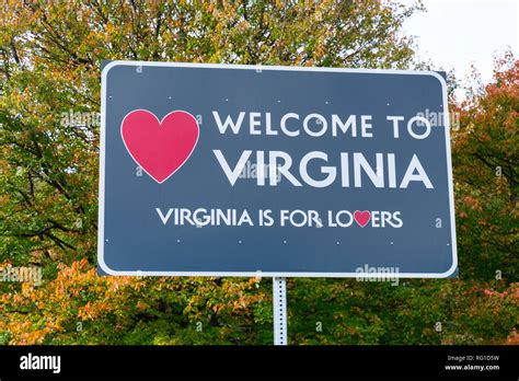 Welcome To Virginia Sign At The Virginia Welcome Center Stock Photo Alamy