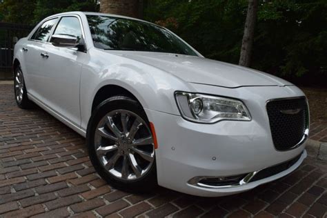 Review neuglow c có tốt không? Sell used 2015 Chrysler 300 AWD C-EDITION (PREMIUM) in ...