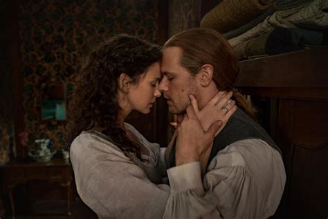 outlander stars say having an intimacy coordinator for the first time took pressure off sex scenes