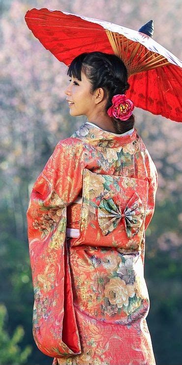 What Is A Kimono Some Interesting Facts About This Traditional