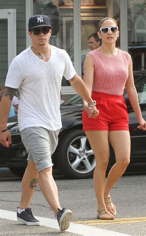 Exclusive J Lo And Casper Smart On The Rocks Get The Details E Online Ca