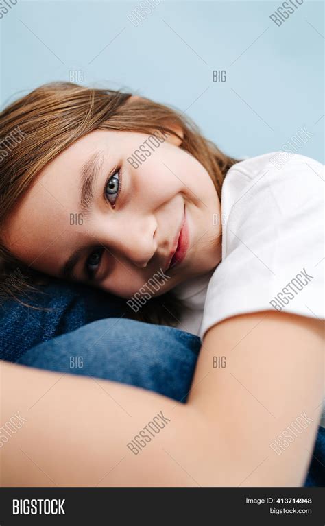 Pretty 9 Year Old Girl Image And Photo Free Trial Bigstock