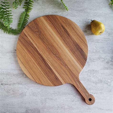 16 Round Pizza Serving Board With Handle Pizza Paddle Etsy