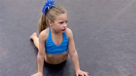 Dance Moms Kenzie Cries During Rehearsal And Nias Going To Be A Star Like Thats1e4 Flashback