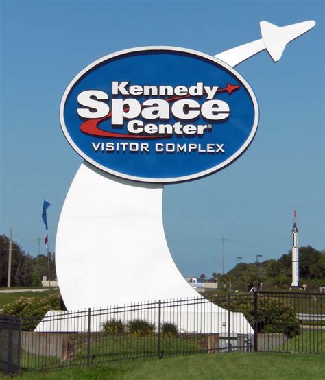 Visit The Kennedy Space Center Visitksc Daytripping Mom