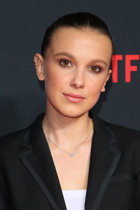 Millie Bobby Brown Verlässt Twitter Wegen Cybermobbing Vogue Germany