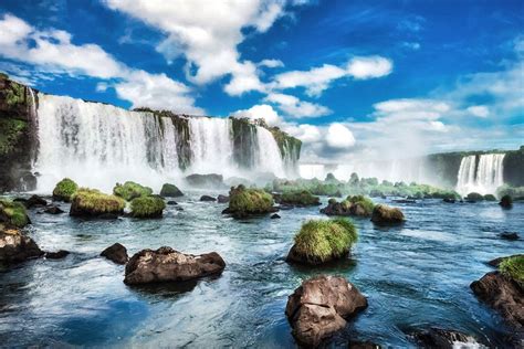 17 Of The Worlds Most Beautiful Natural Borders Iguazu National Park