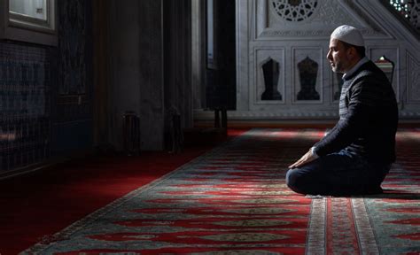 Niat Rukun Syarat Dan Ibadah Saat Itikaf Di Masjid