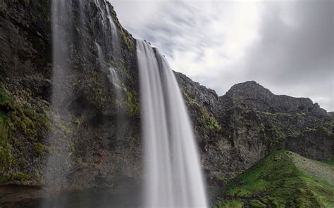 Download Wallpaper 3840x2400 Waterfall Rock Water Landscape Iceland