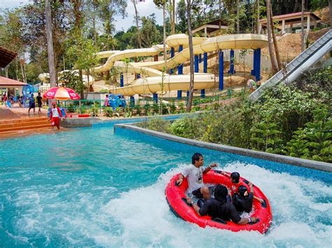 Known to be one of the most visited water parks in malaysia, gambang water park offers the most thrilling water rides and night shows where the travelers are sure to have a time of their lives. Promosi Mandi Manda Waterpark Termasuk Penginapan, Jom ...