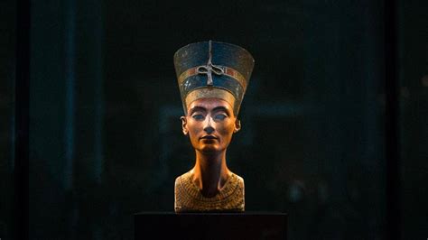 king tut tomb secret new radar scan revives talk of queen nefertiti s hidden burial chamber