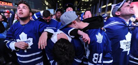 Leafs Fans Photos Of Frenzied Hockey Fans At Maple Leaf Square