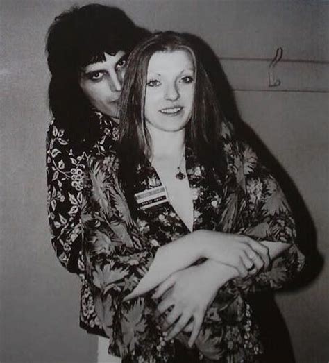 Mary austin (right) was trusted with the location of freddie mercury's ashes. mary-austin-freddie-mercury - PleaseKillMe
