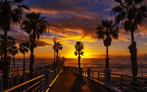 Sunset At The Oceanside Pier In The North County Of San Diego ...