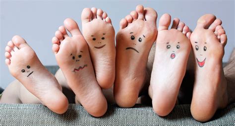 After the stump is gone, you will be able to give your baby a normal bath. What do your feet say about you? | That's Life! Magazine