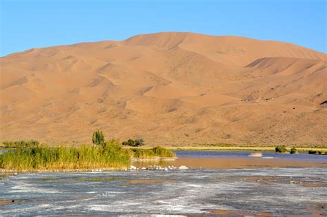 Bilutu Peak Giant Sand Dune Badain Jaran Desert Stock Photo Download