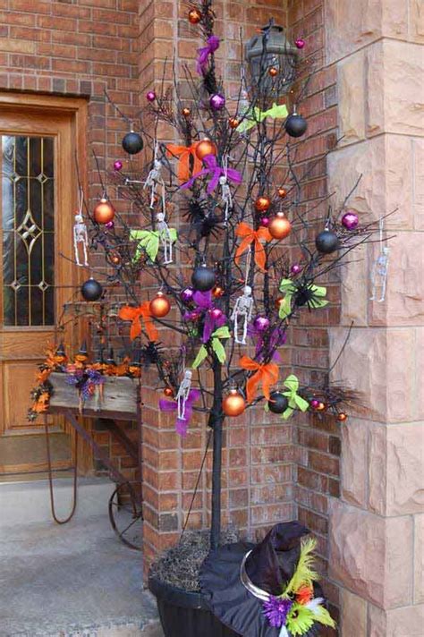Make your house the talk of the block with these diy halloween decorations. Top 41 Inspiring Halloween Porch Décor Ideas - Amazing DIY ...